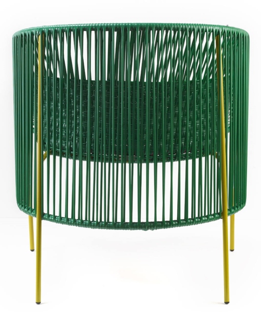 Smaragdgrüner Caribe Lounge Chair Sessel für den Outdoor-Bereich mit gelben Beinen. Gartenmöbel für entspannte Stunden.