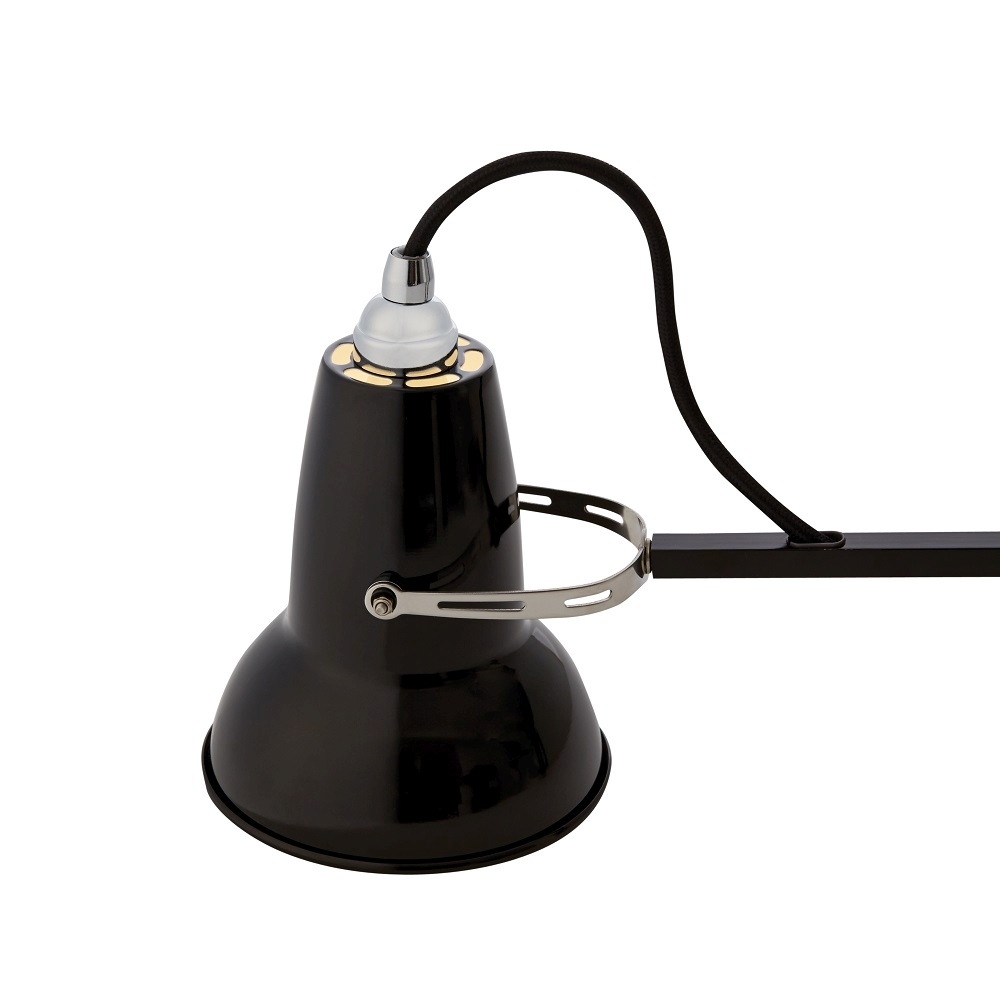 Schwarze Anglepoise Original 1227 Mini Tischleuchte: Detailaufnahme des Lampenschirms und des Arms. Design-Klassiker für den Schreibtisch.