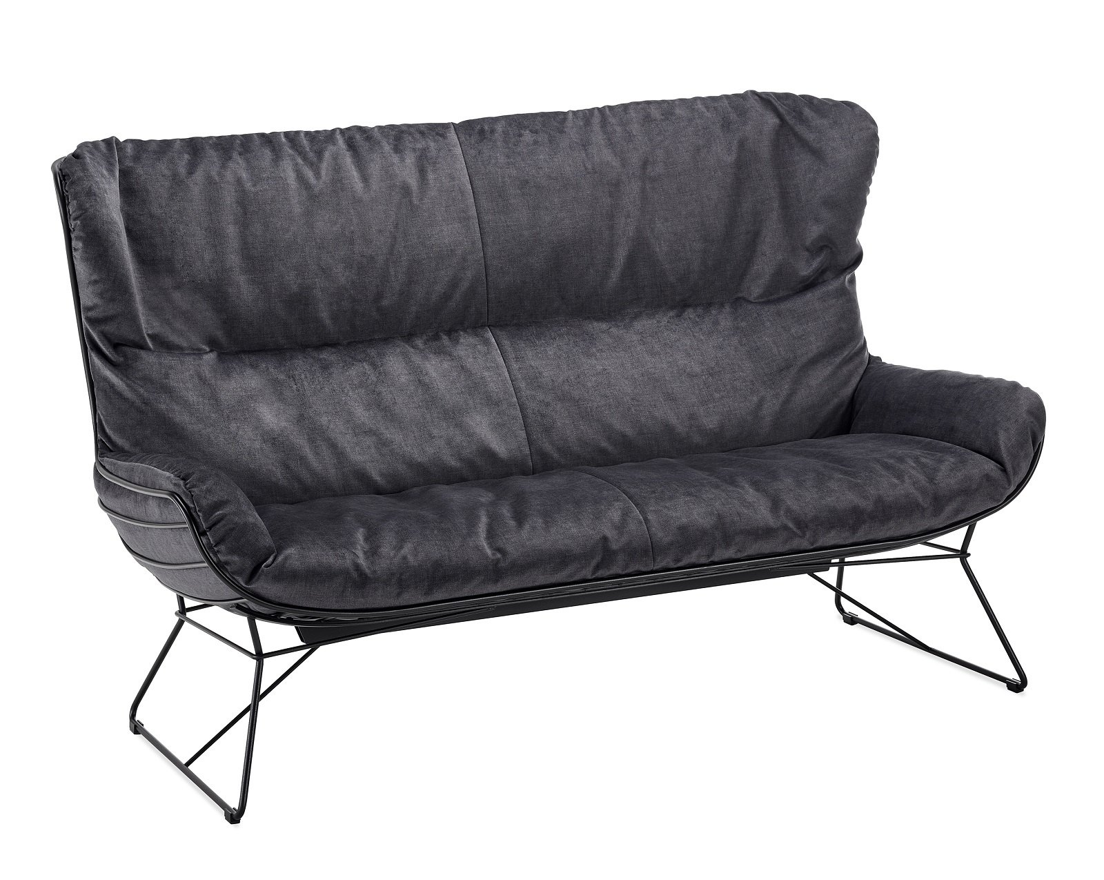 Graue Leyasol Wingback Couch mit Stoffbezug und schwarzem Metallgestell für Wohnzimmer und Lounge.