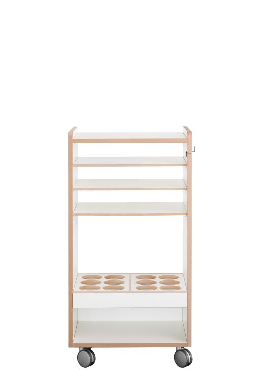 Tojo-fahrbar Rollwagen mit vier Regalböden, Schublade, Flascheneinsatz und Rollen auf weißem Hintergrund.