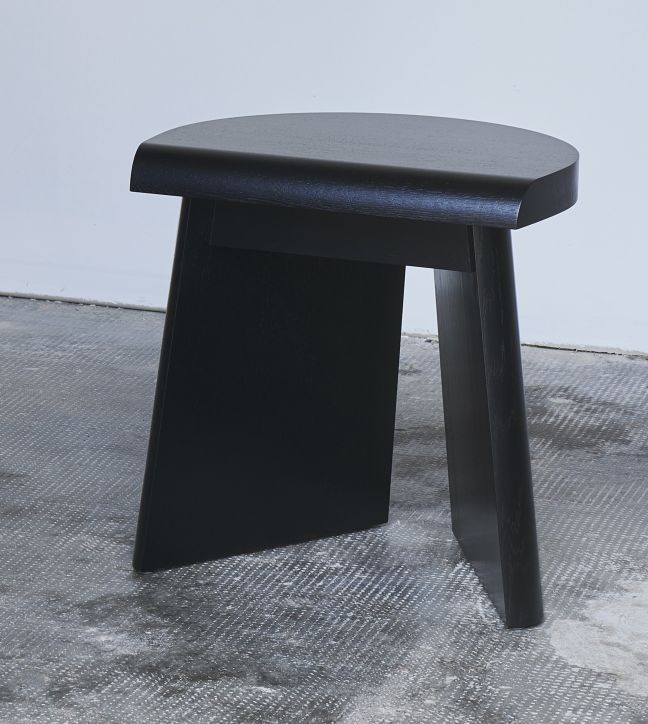 Portao Hocker Favius schwarz gebeizt