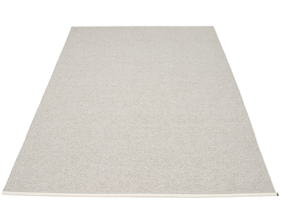 Mono Kunststoffteppich 230x320 cm in Fossil grau, ein warmer, grauer Teppich für Innenräume.