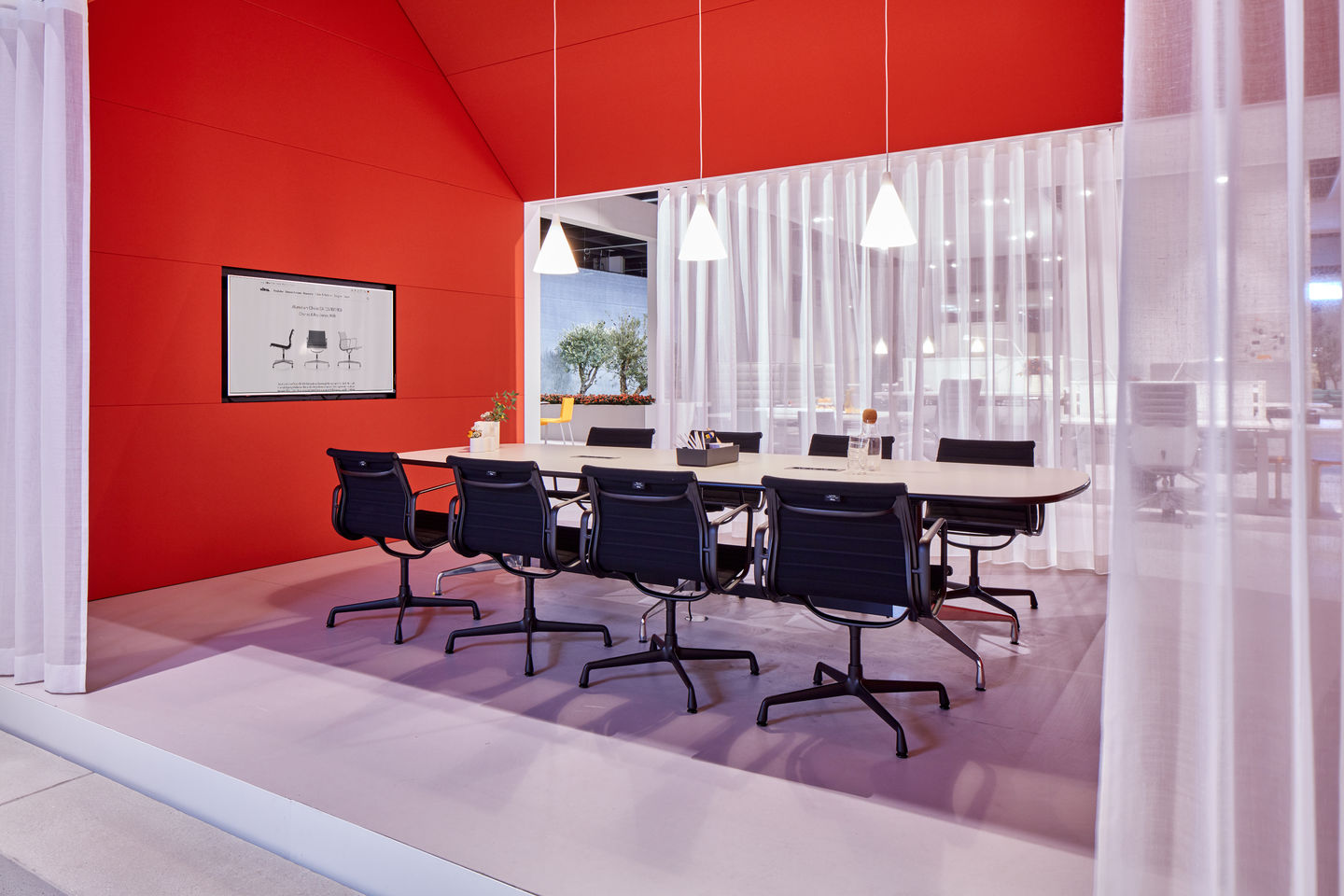 Aluminium Chair EA 103 / EA103 Stuhl Vitra