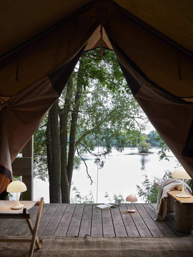 Panthella 250 Table lamp LED Tischleuchte Opal Pale rosa Louis Poulsen EINZELSTÜCK