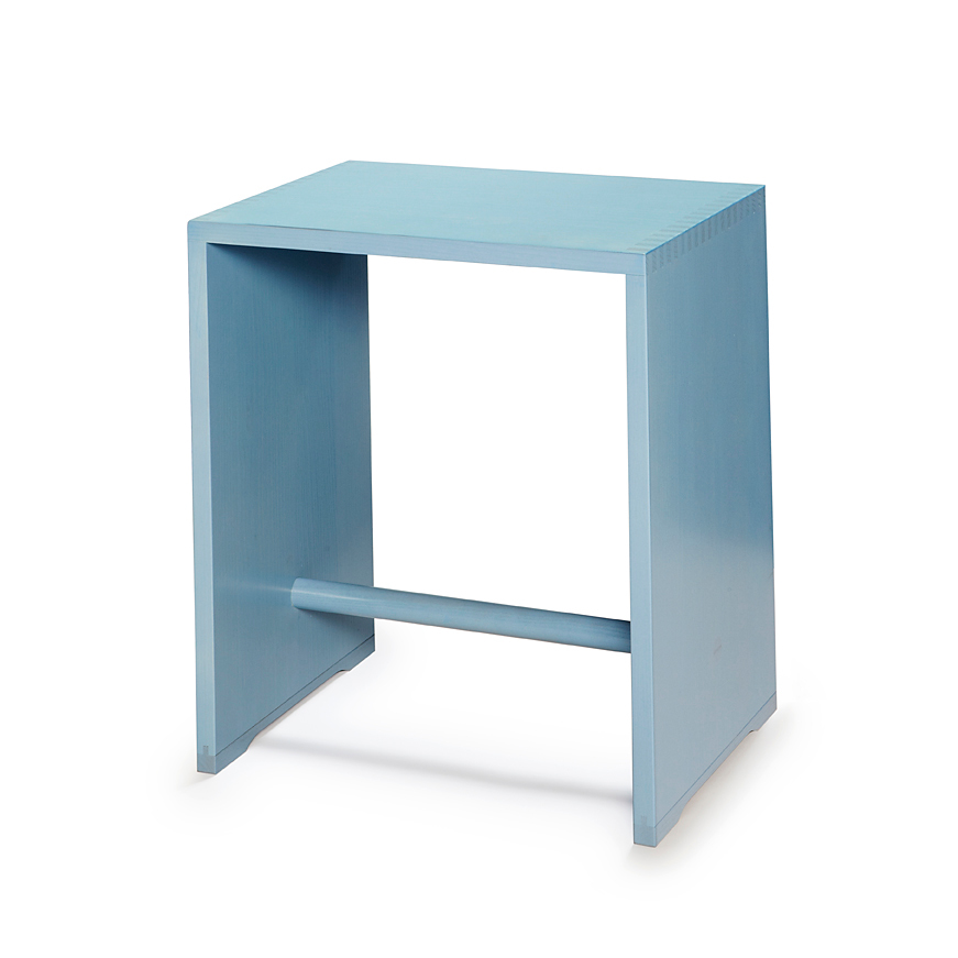 Ulmer Hocker in Himmelblau von Max Bill, ein moderner, minimalistischer Sitzhocker aus Holz.