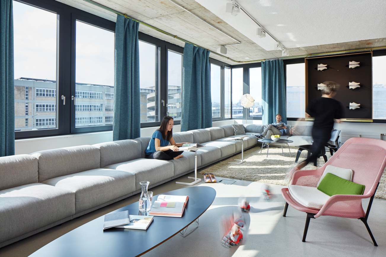 Elliptical Table ETR Eames Tisch / Couchtisch Vitra 