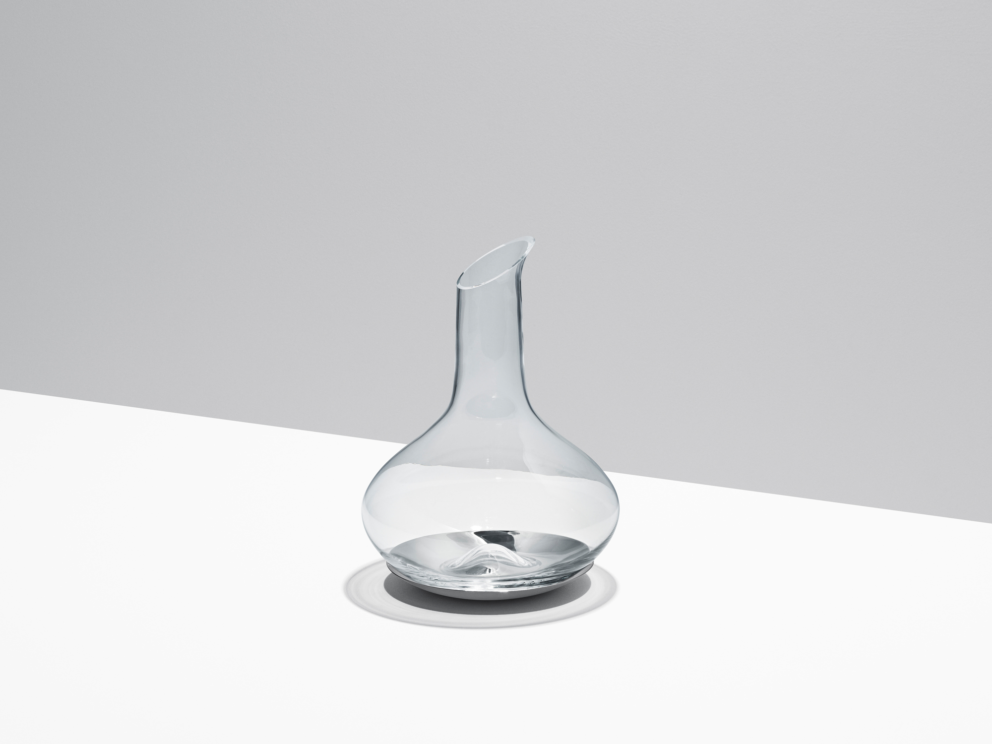 Elegante Sky Weinkaraffe von Georg Jensen mit Untersetzer, Glas Karaffe für Wein.