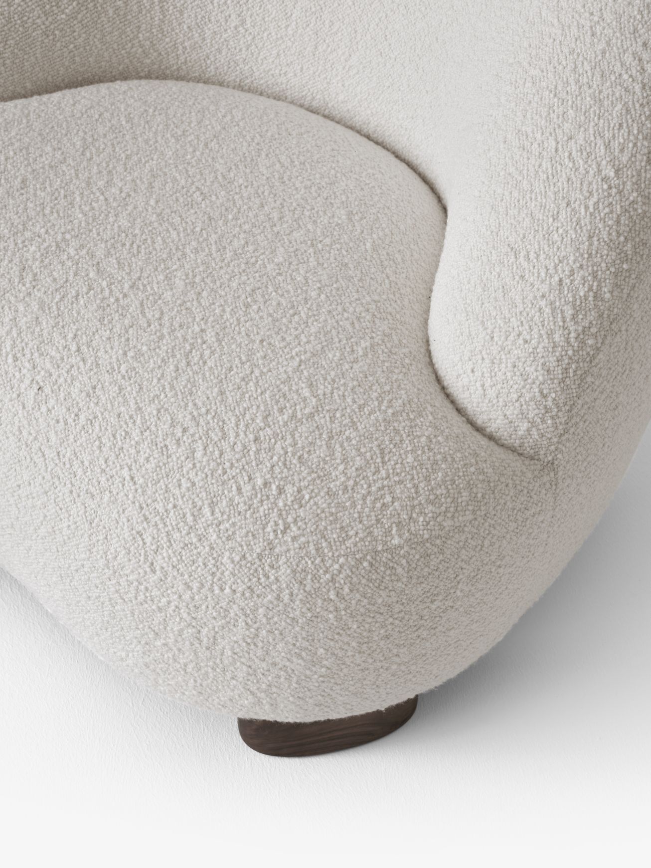 Margas Loungesessel LC1 AndTradition