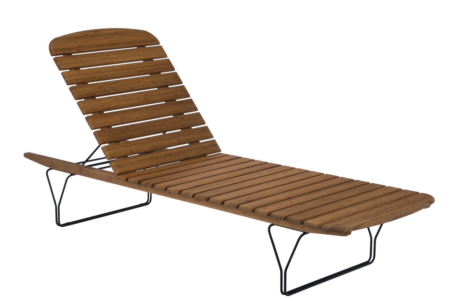 Molo Sonnenliege von Houe für den Garten: Holzliege mit schwarzem Metallgestell.
