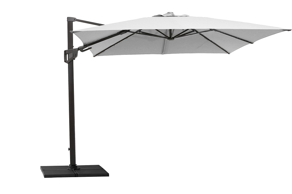 Weißer Hyde Luxe Sonnenschirm von Cane-Line mit Fuß, einseitig befestigt, für Garten und Terrasse.