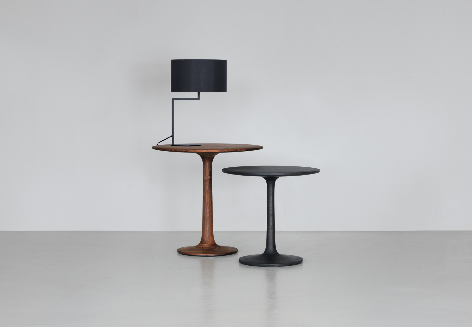 Neat Noon Tischleuchte Lichtgrau Zeitraum