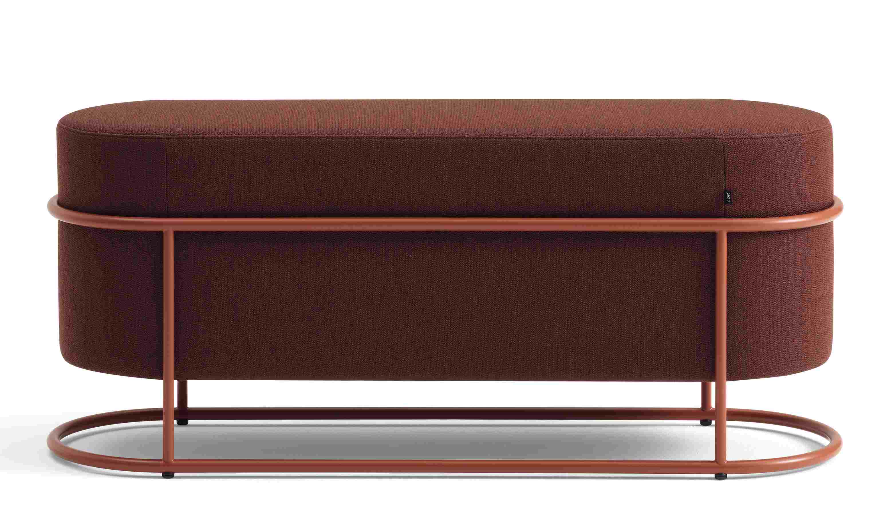 Braune Drop Bank von Cor mit ovalem, gepolstertem Sitz und Metallgestell für modernes Wohnen.