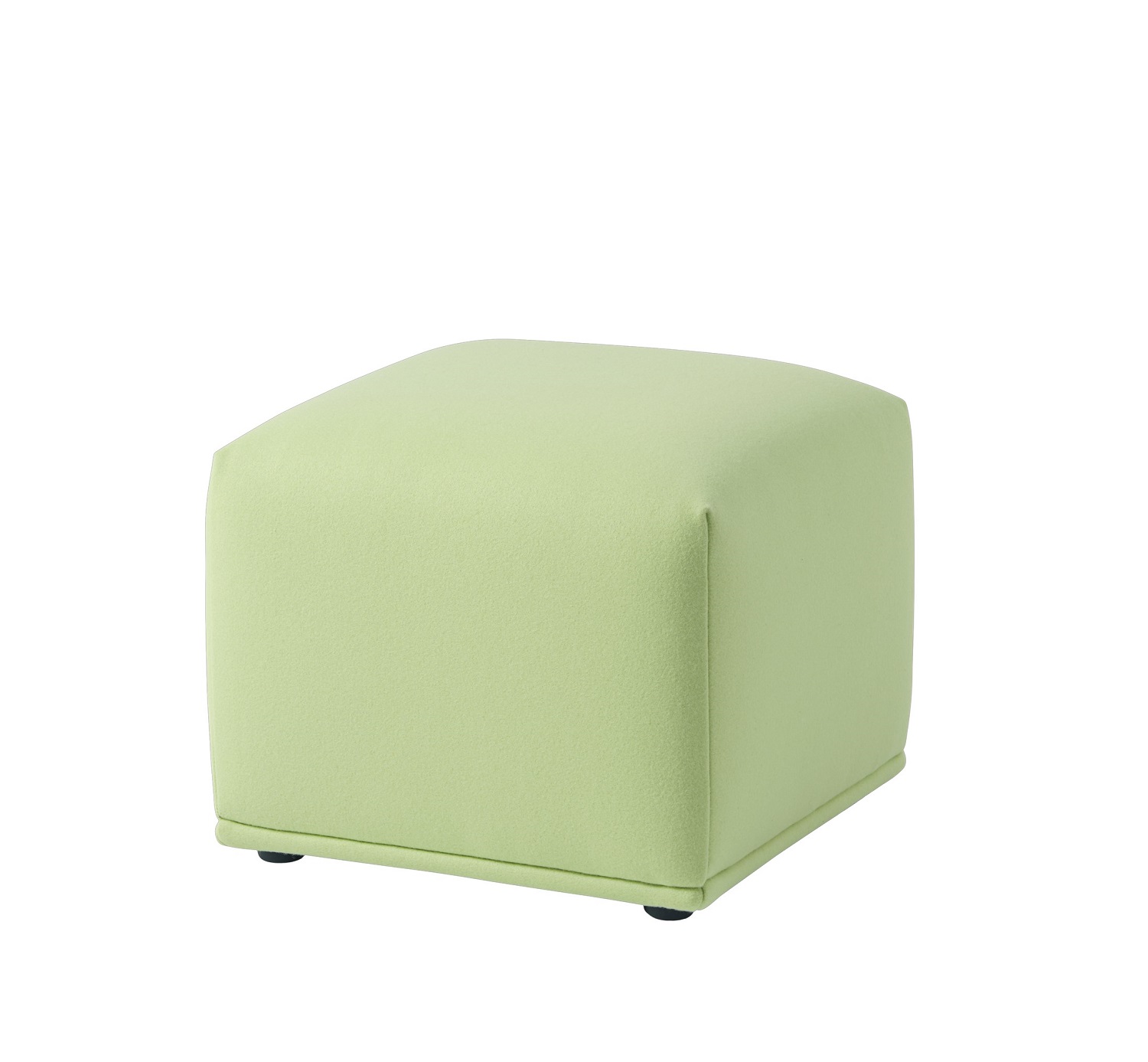 Heller, pistazienfarbener Echo Pouf Hocker von Muuto, quadratisch und minimalistisch für modernes Wohnen.