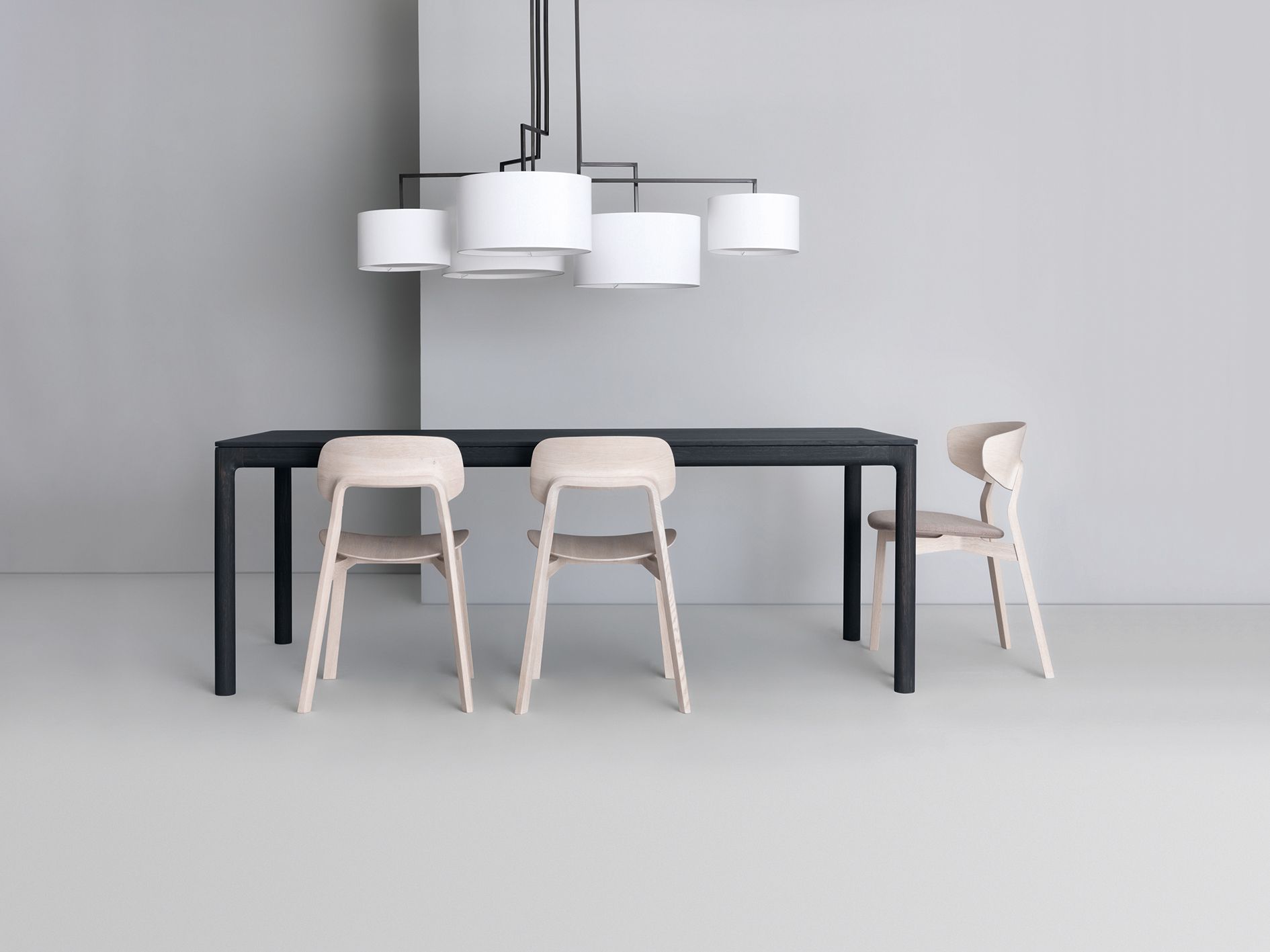 M11 Tisch Massivholz Zeitraum