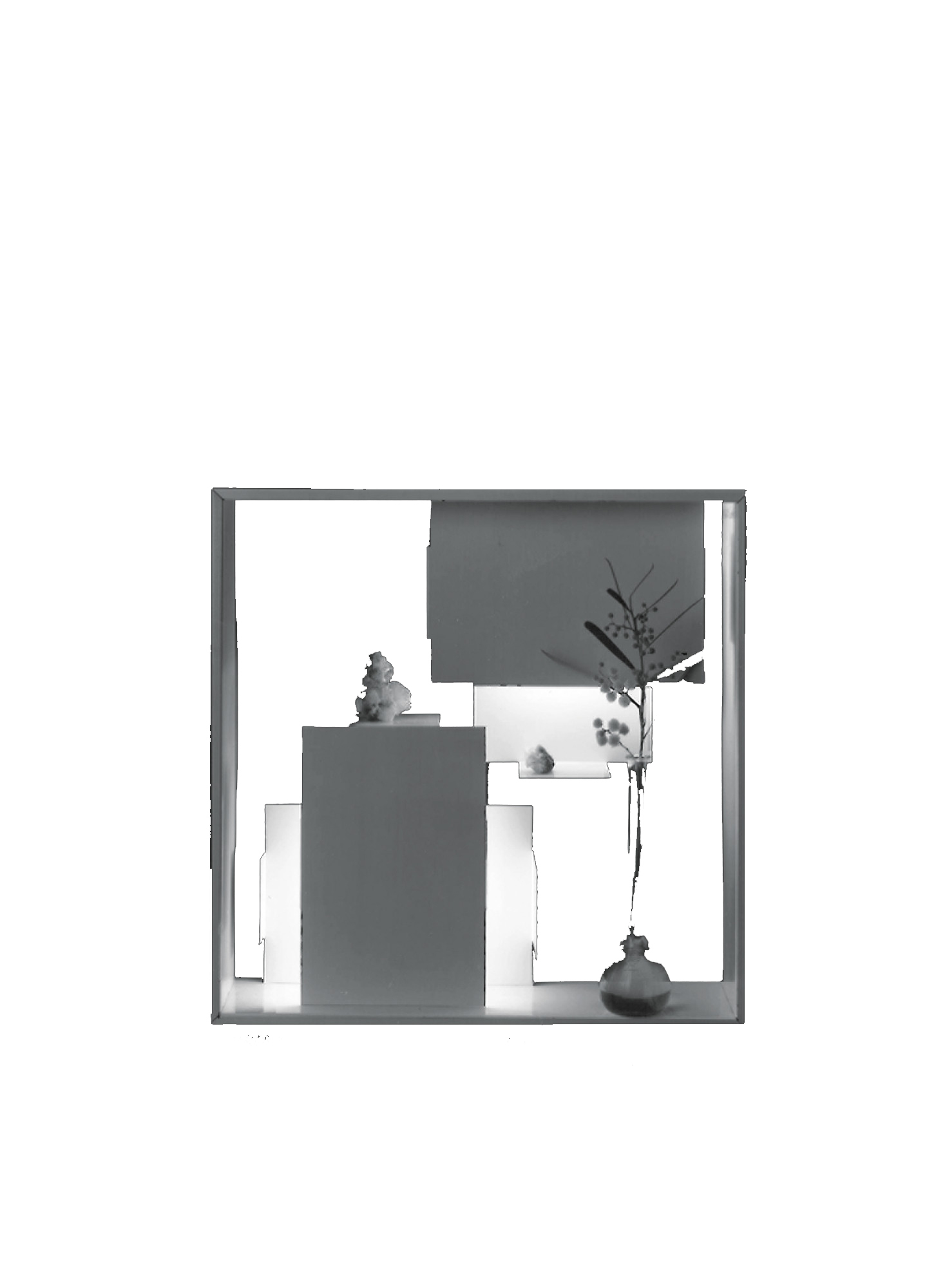 Fato Tischleuchte von Artemide mit Skulptur und Vase in einem Rahmen.