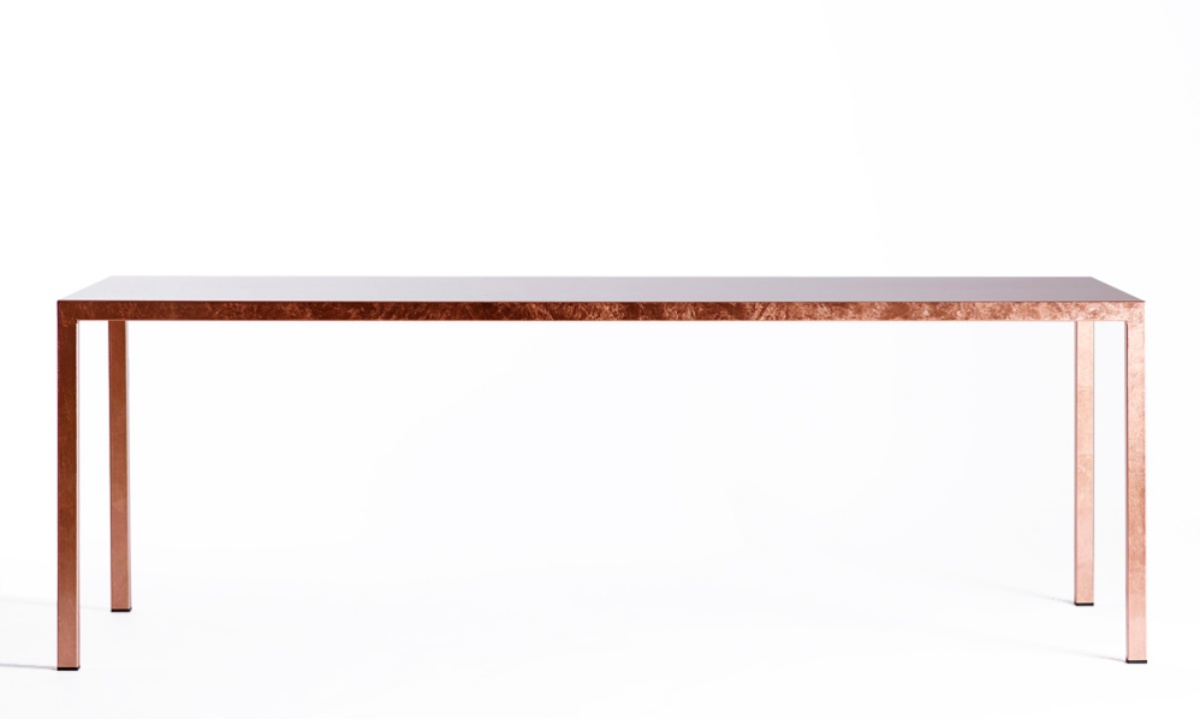 ILtavolo Tisch von Opinion Ciatti, Kupfer-Esstisch für modernes Wohnen, minimalistisches Design.