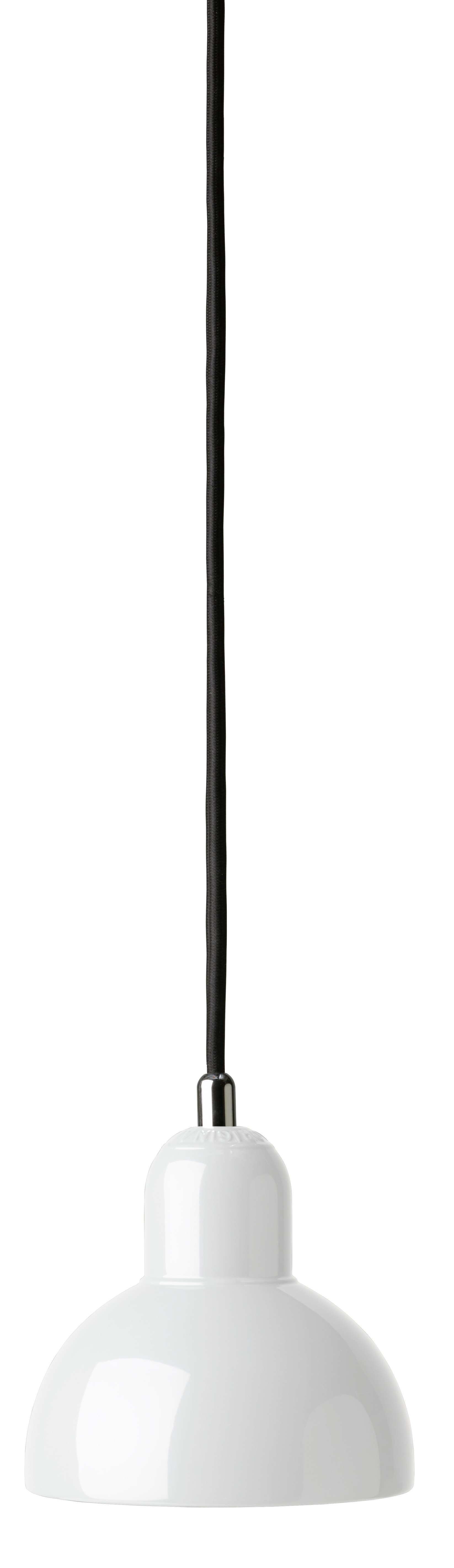 Weiße Fritz Hansen Pendelleuchte 6722-P mit schwarzem Kabel für moderne Raumbeleuchtung.