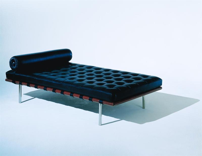 Barcelona Liege von Knoll International mit schwarzem Leder und Stahlgestell, modernes Designmöbel für Wohnzimmer.