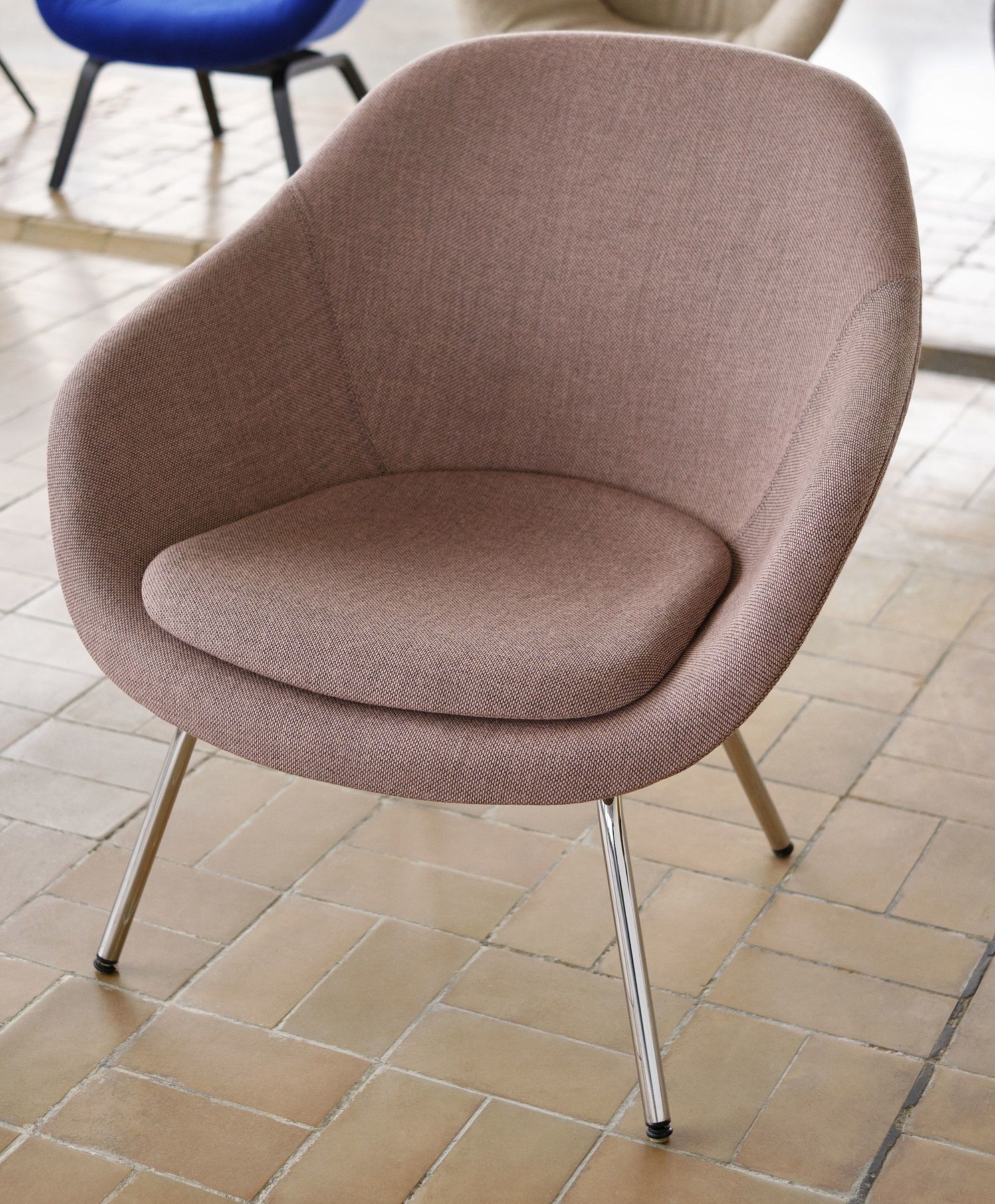 About a Lounge AAL 87 / AAL87 Sessel Hay