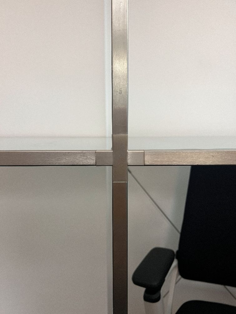 Stuhlregal mit 6 großen Fächern ed design AUSSTELLUNGSSTÜCK / GEBRAUCHTMÖBEL