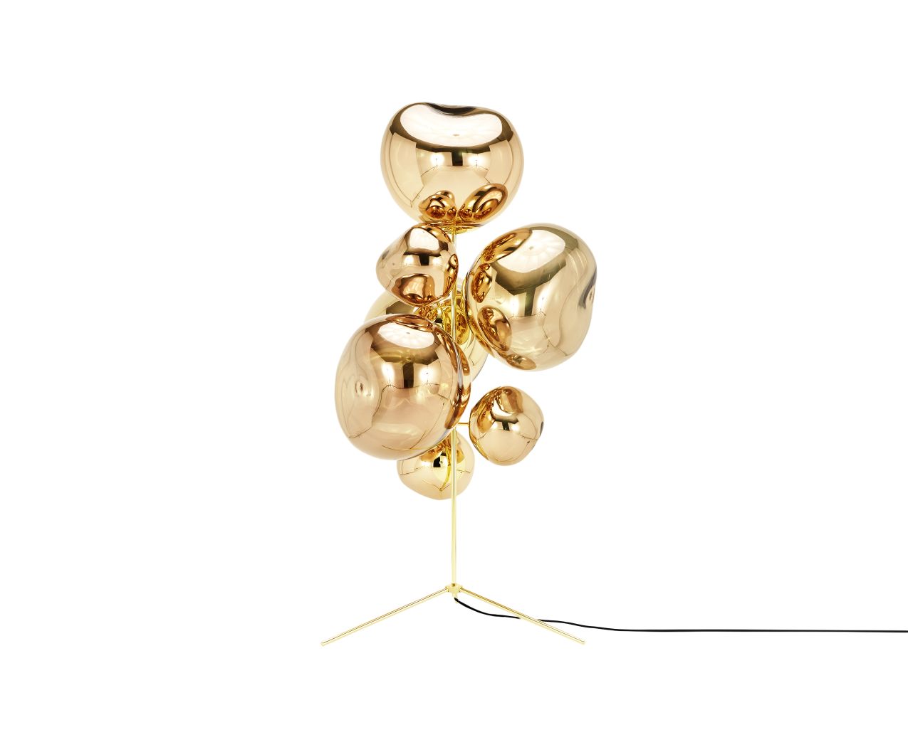Goldener Melt Stehleuchte von Tom Dixon mit mehreren organisch geformten Leuchtkörpern auf goldenem Stativ.