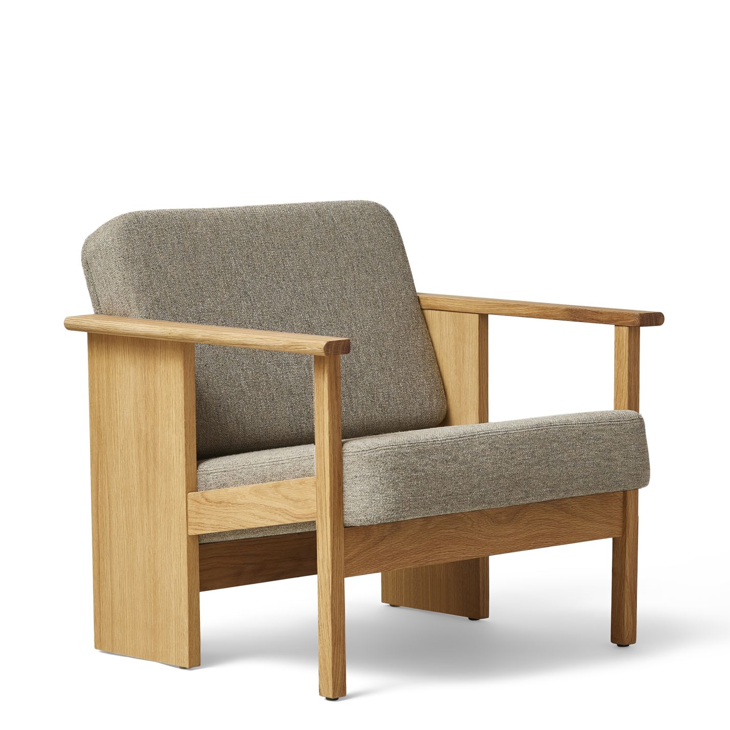 Block Lounge Chair Sessel von Form & Refine mit Hallingdal Bezug, Holzgestell, bequemer Polstersessel.