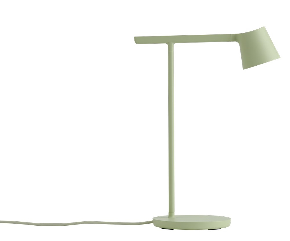 Helle, minimalistische Tip Table Lamp Tischleuchte von Muuto in Hellgrün, modernes Design für Schreibtisch oder Nachttisch.