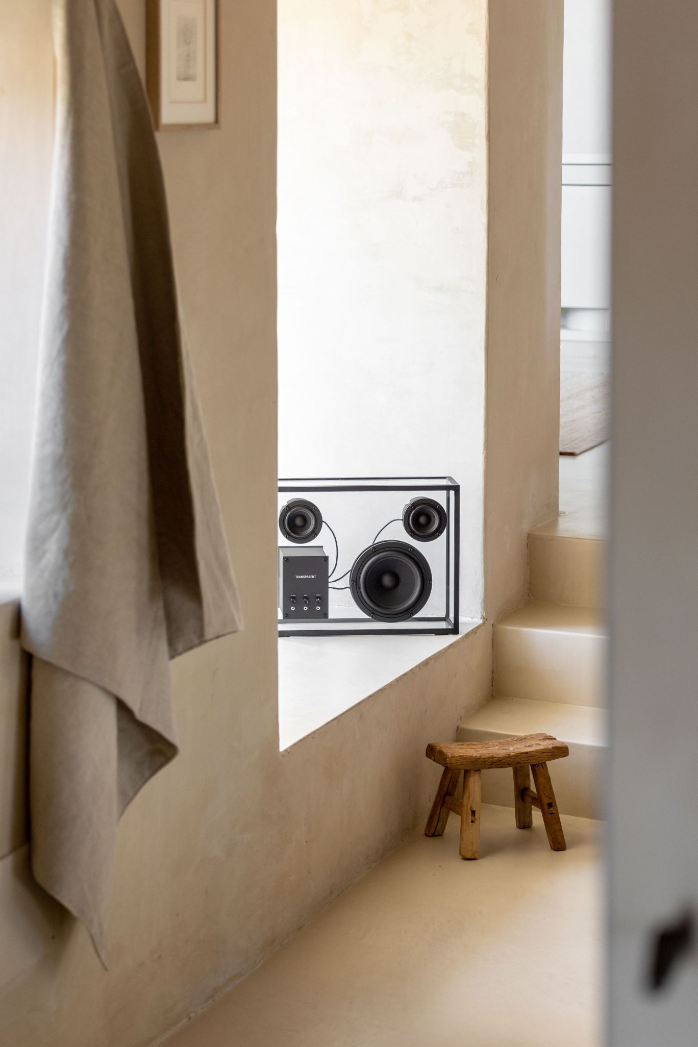 Transparenter Lautsprecher Transparent