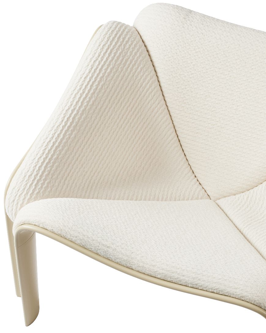 F300 Lounge Chair Sessel Gubi