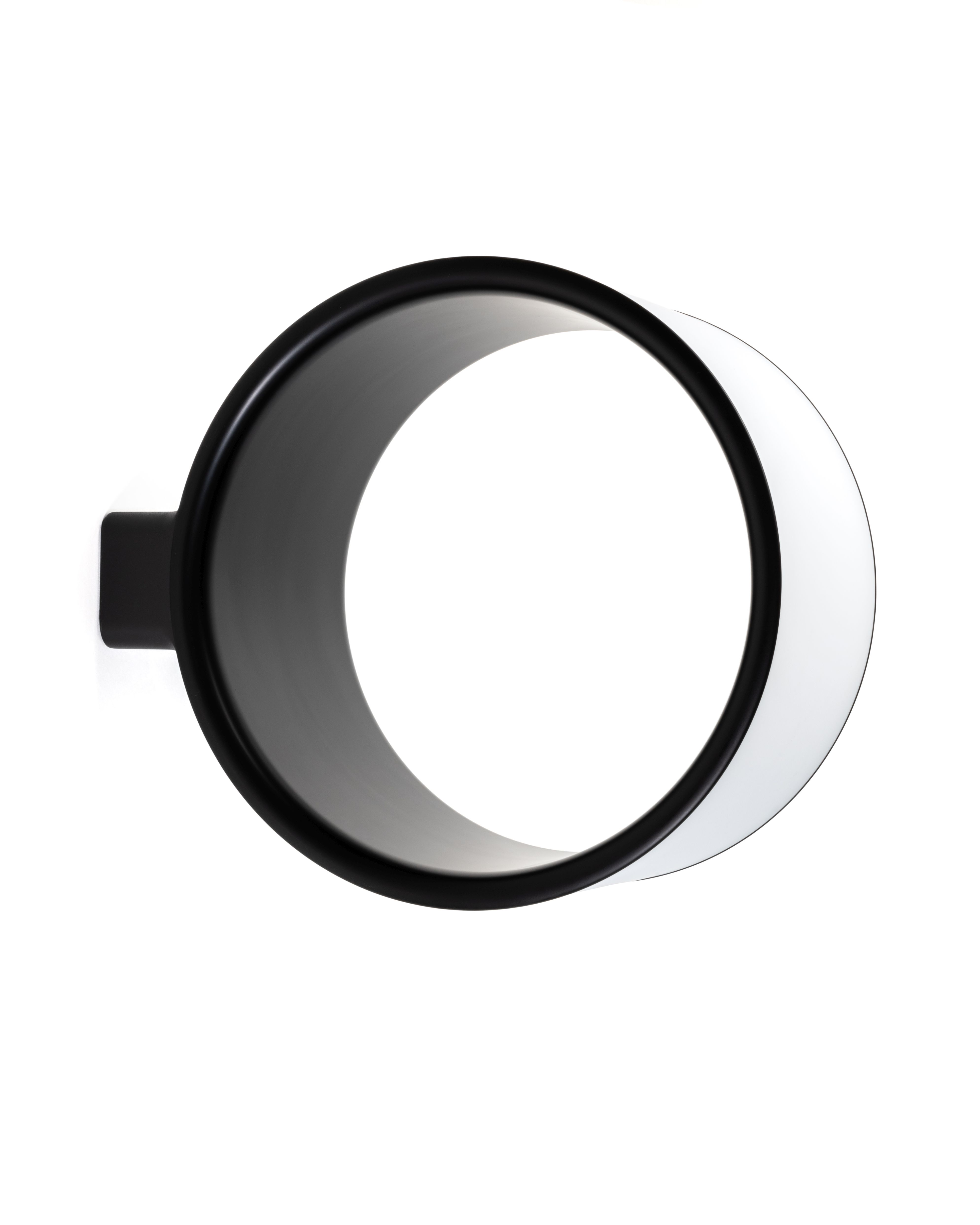 Lost Wandleuchte von Magis, runde Deckenleuchte in Schwarz-Weiß, modernes Design für Innenräume.