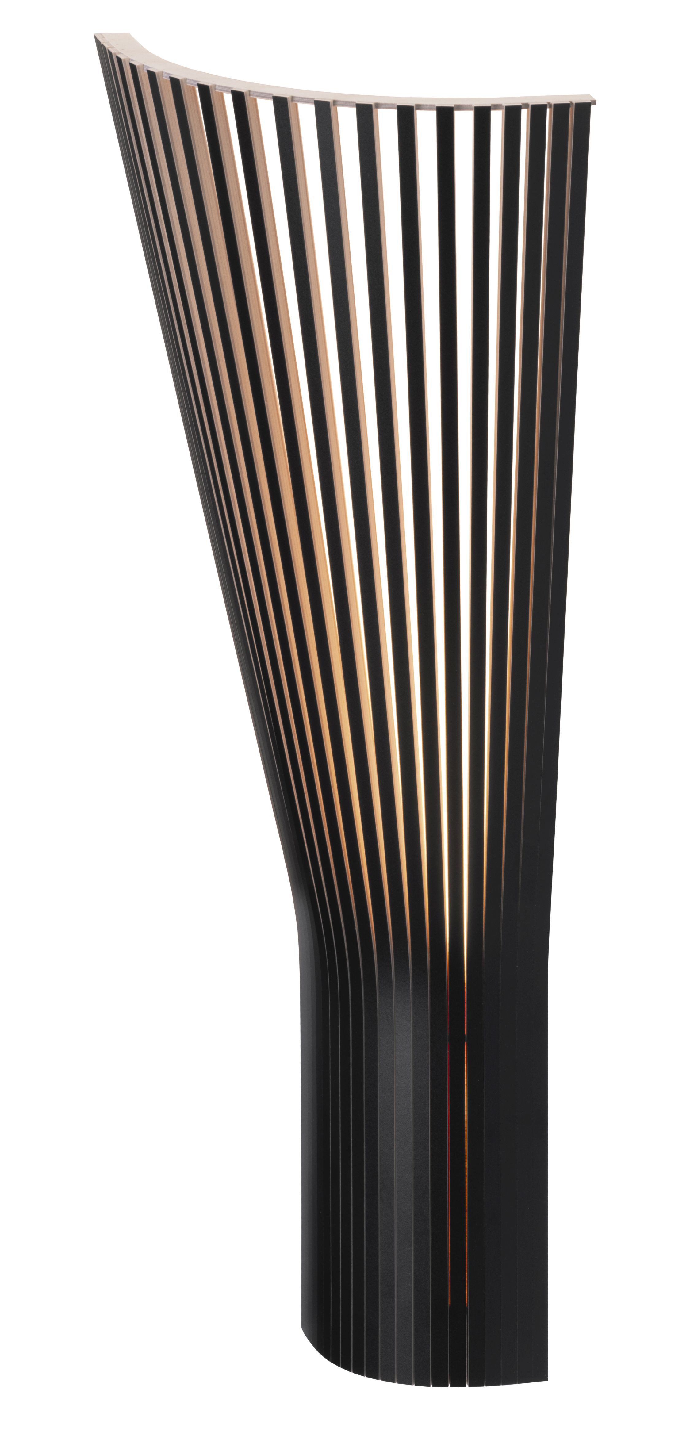 Secto Design Eckleuchte 4236 in Schwarz: Moderne Wandlampe aus Holzlamellen für indirektes Licht.