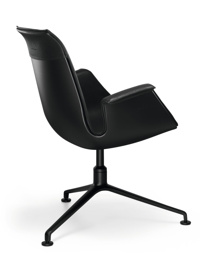 Schwarzer FK Sessel von Walter Knoll mit Lederbezug und drehbarem Fußkreuz. Design Klassiker.