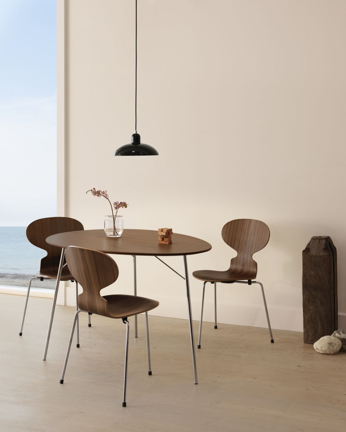 Egg Table Tisch Fritz Hansen