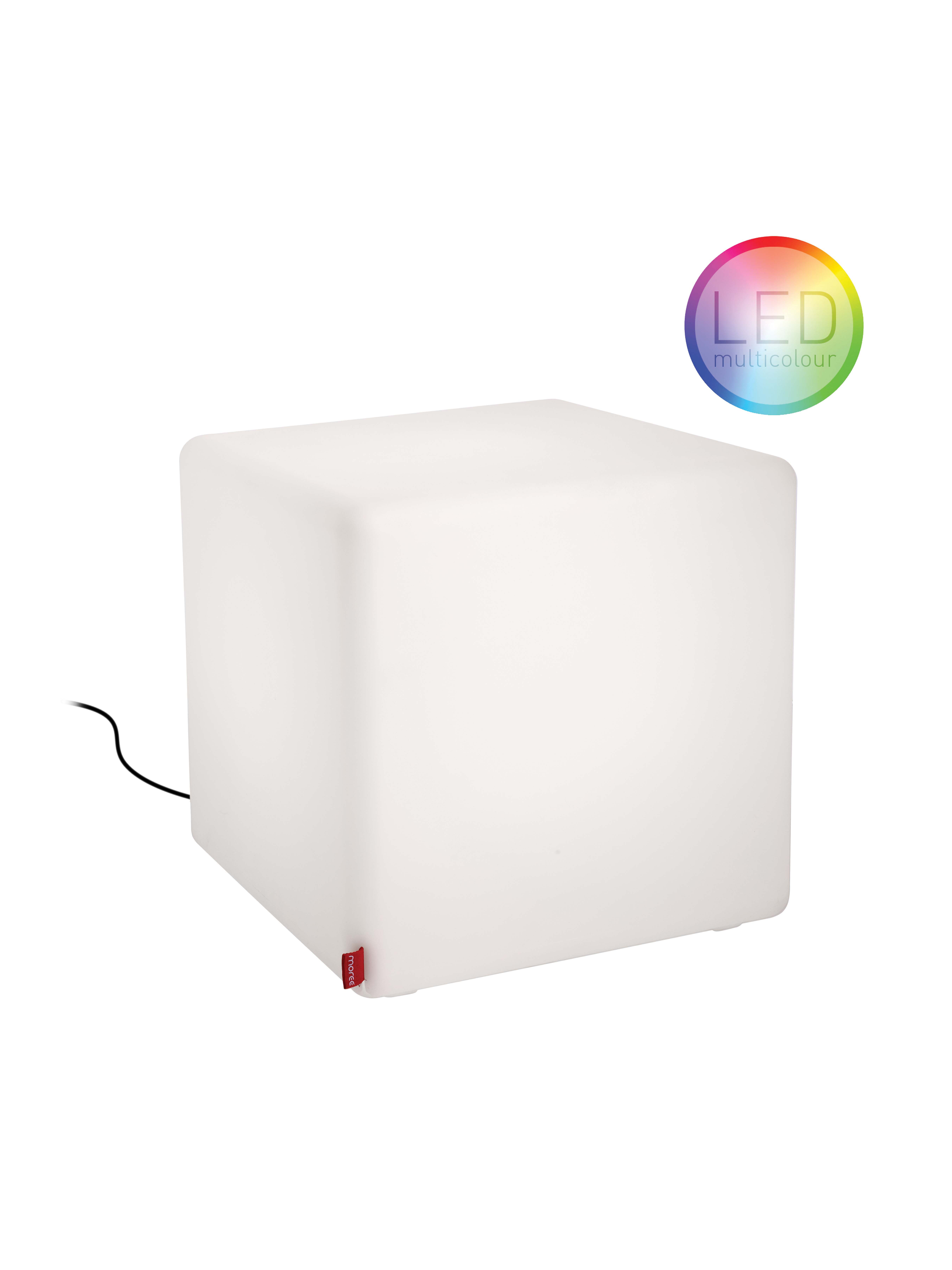 CUBE LED Hocker von Moree: Weißer, würfelförmiger Outdoor-Beistelltisch mit mehrfarbigem LED-Licht.