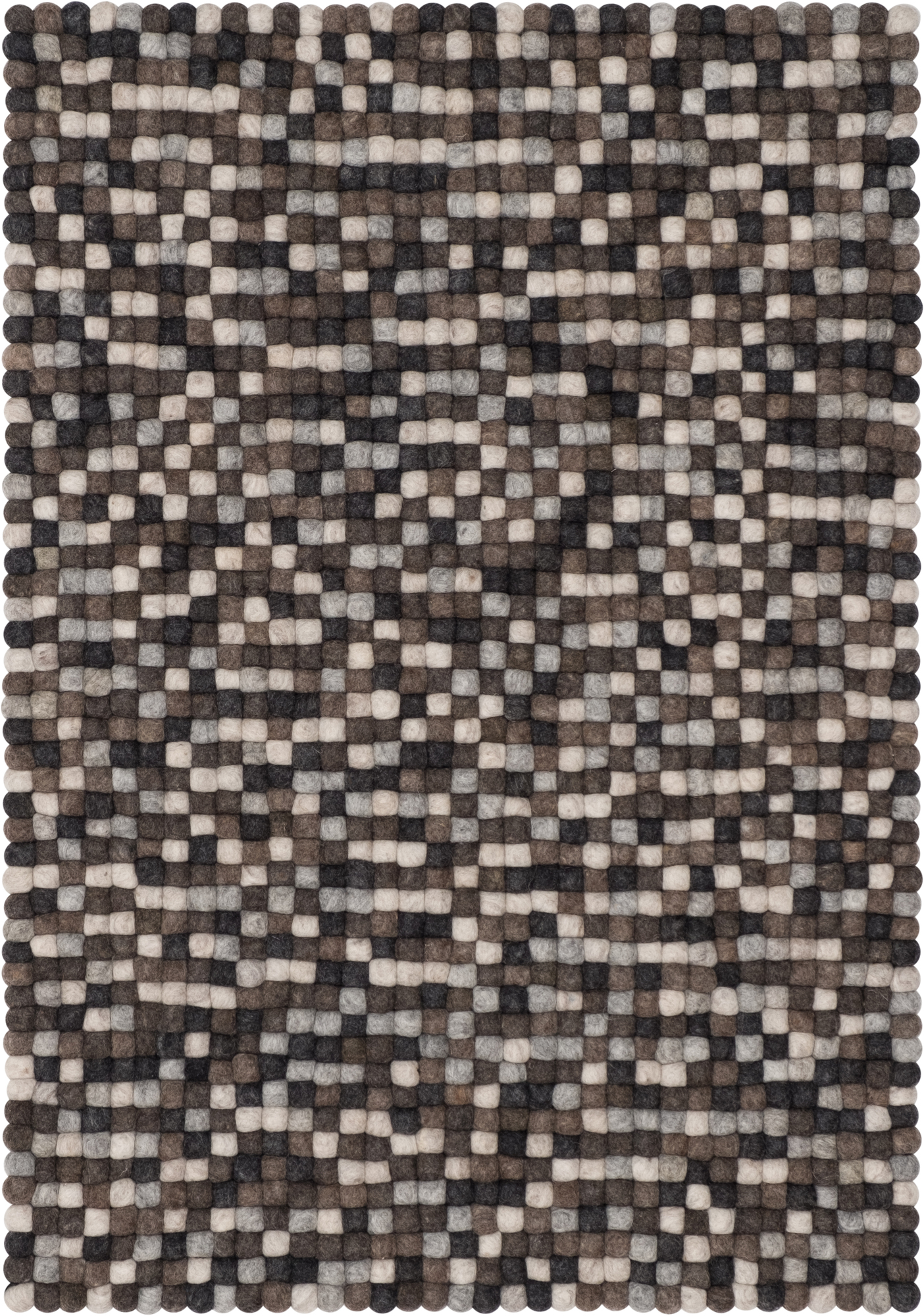 Myfelt Nela Filzkugel Teppich 140x200 cm in Grau- und Beigetönen, quadratisches Muster.