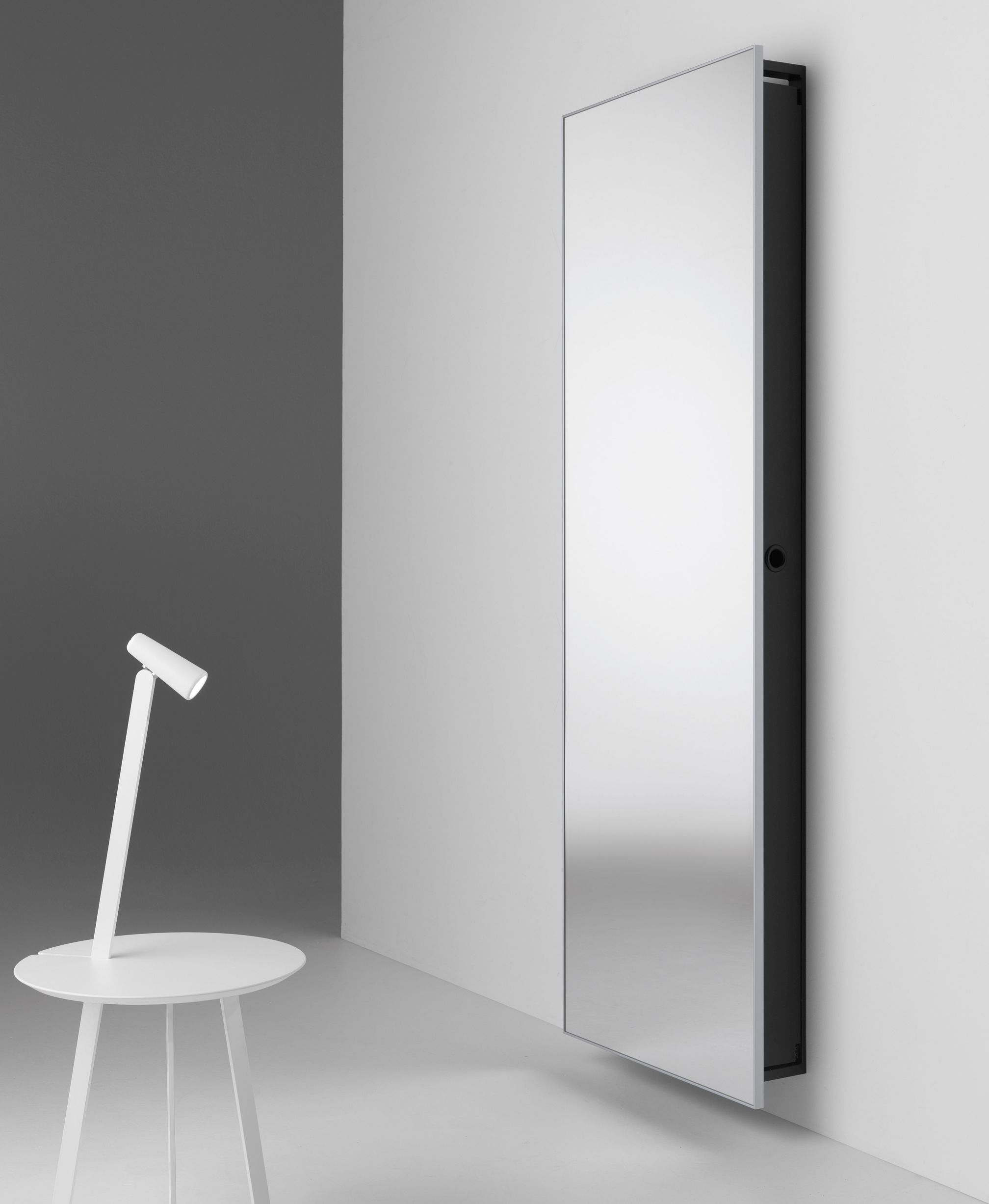 Albino Torcia Beistelltisch weiß Casamania Horm