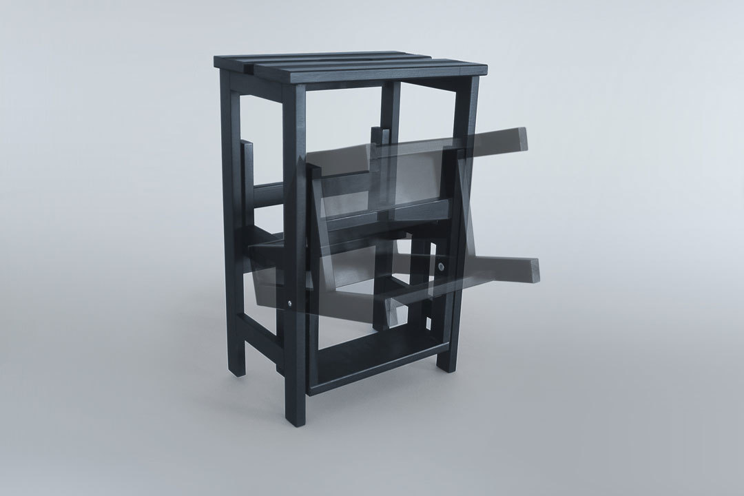 Radius Hockerleiter: Vielseitiger Klapptritt aus Buchenholz, nutzbar als Hocker und Leiter.