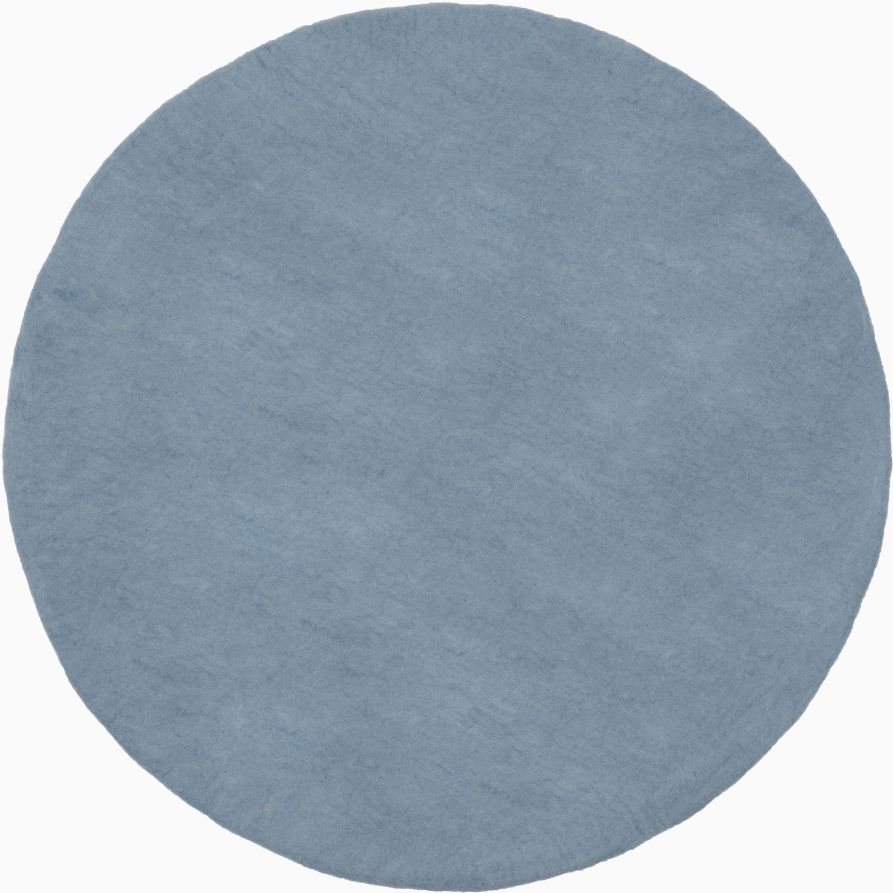 Hellblauer, runder Filzteppich von myfelt, Modell Mia. Teppich aus Filz, Durchmesser 160 cm.