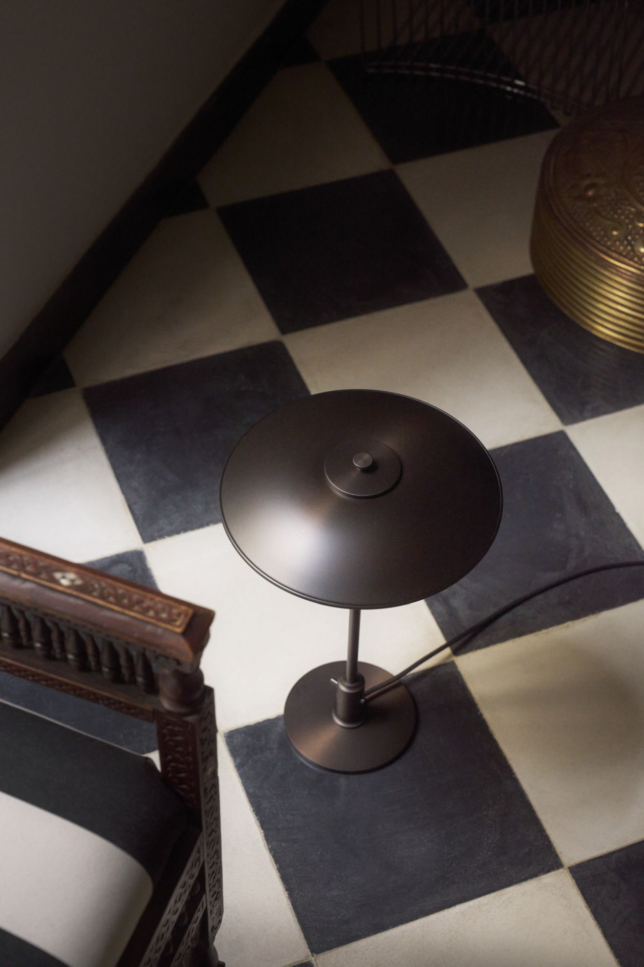 PH 3/2 Aged Brass Opal Tischleuchte Louis Poulsen