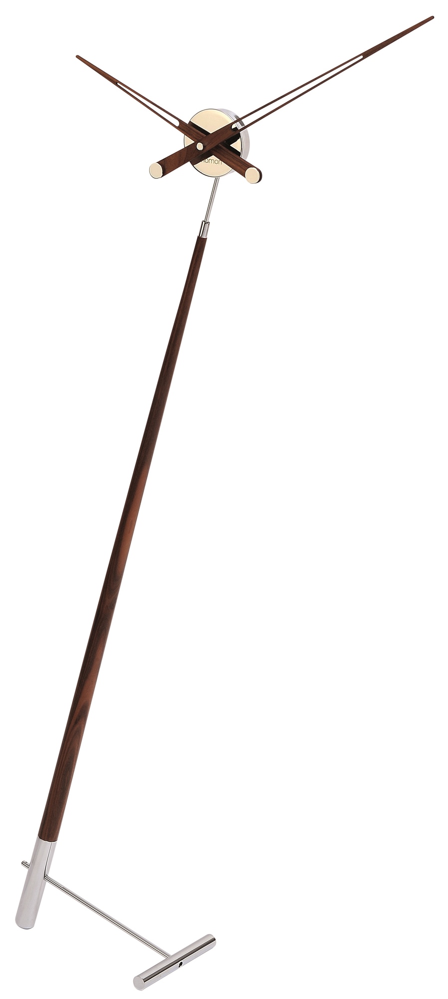 Elegante Pisa N Standuhr von nomon mit Holzdetails und minimalistischem Design für modernes Wohnen.