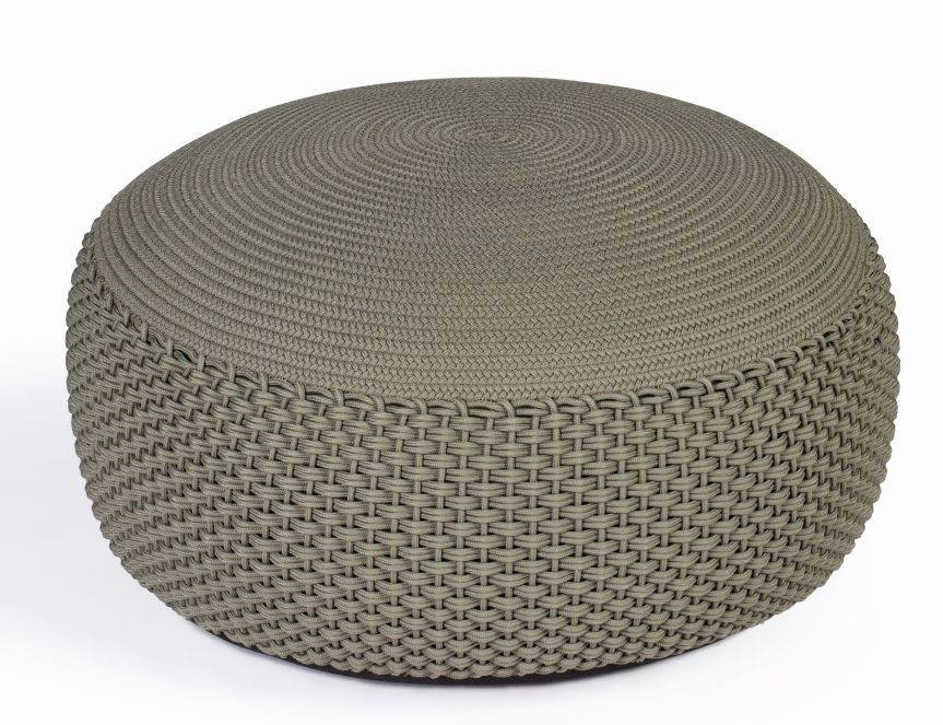 Großer, runder Weishäupl Pouf Hocker in Taupe mit geflochtener Oberfläche für Indoor und Outdoor.