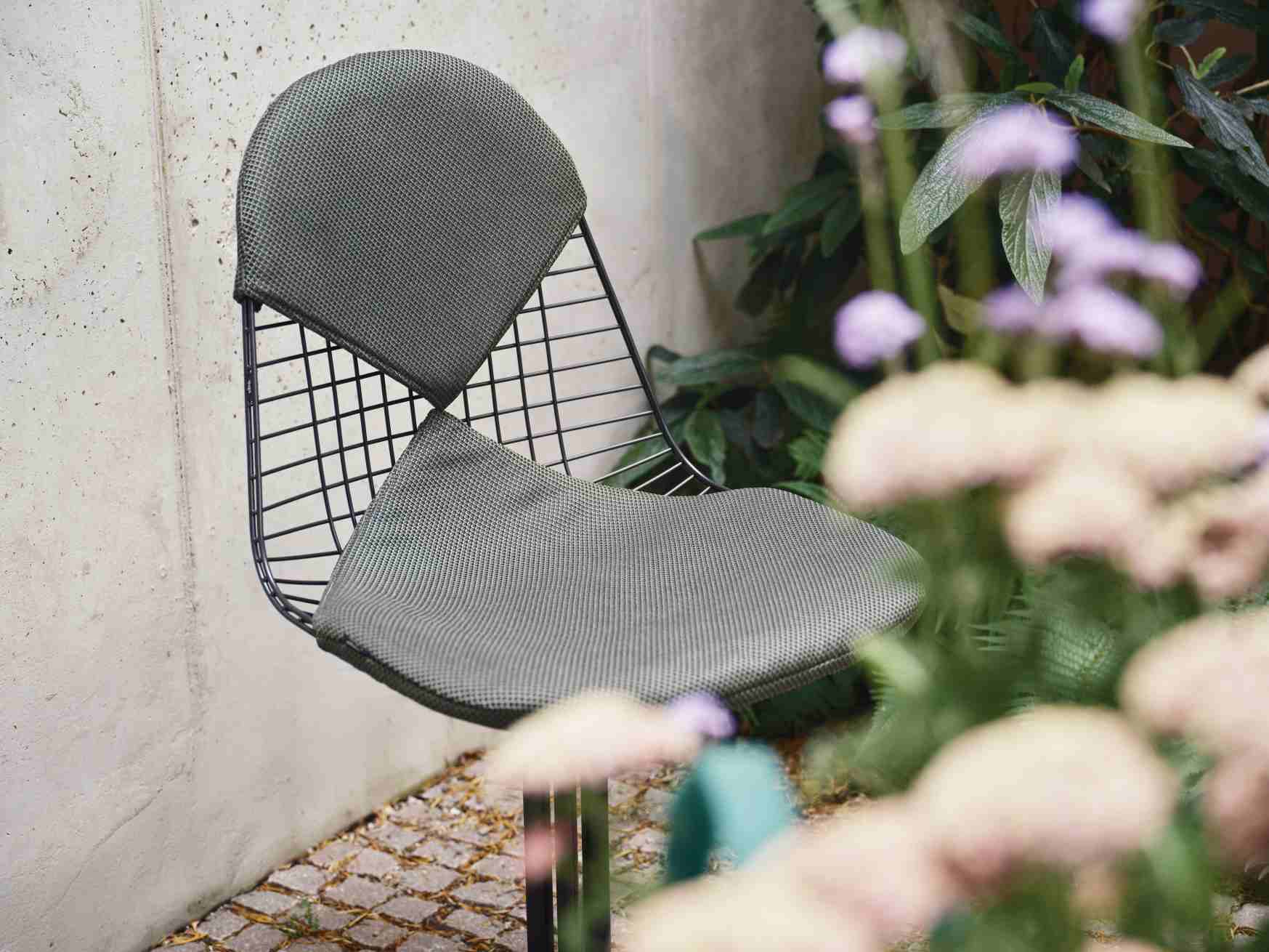 Wire Chair Bikini Outdoor Vitra