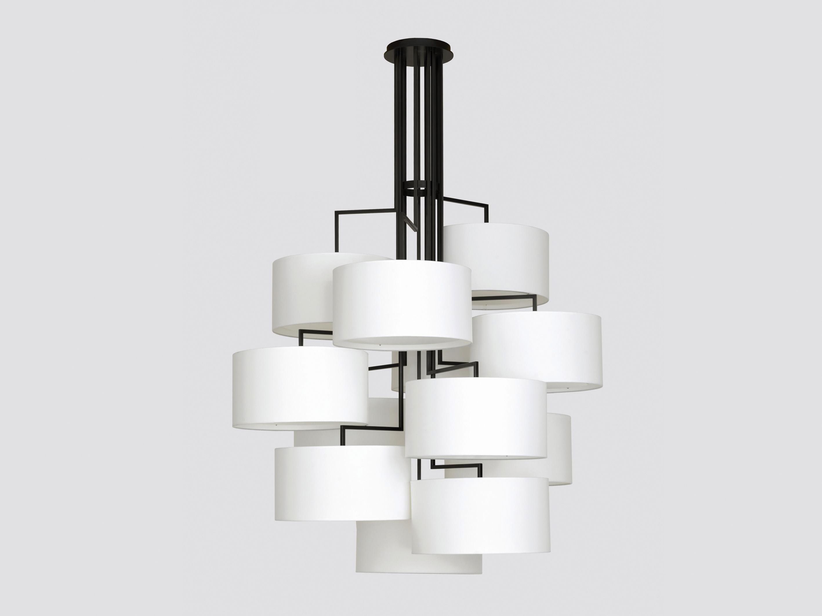 NOON 12 Deckenleuchte mit schwarzem Gestell und weißen Lampenschirmen, moderne Innenbeleuchtung für Wohnzimmer.