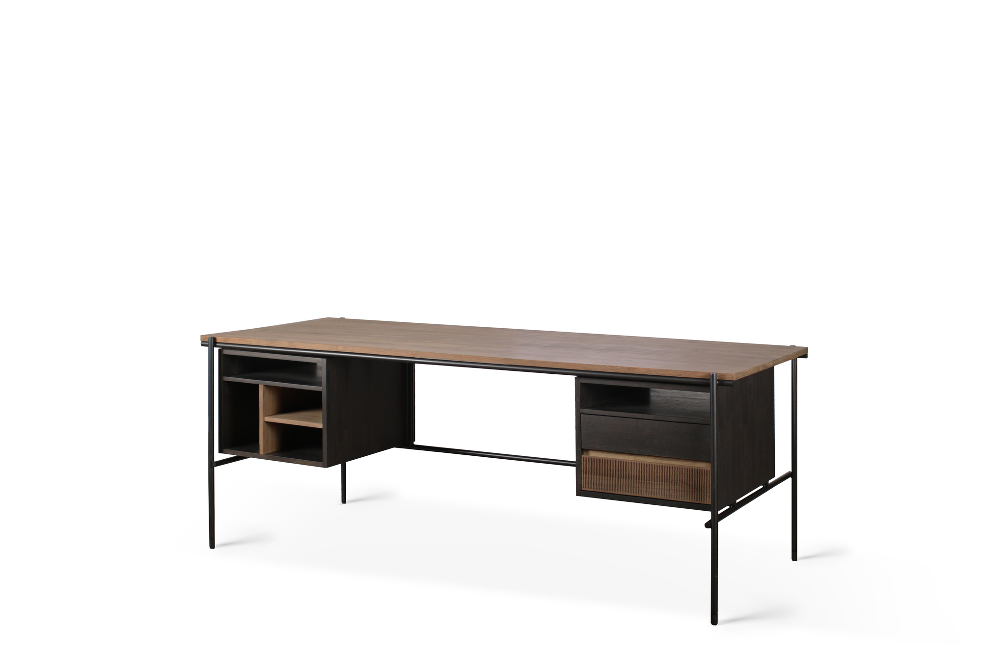 Oscar Schreibtisch mit zwei Schubladen von Ethnicraft, Holz, schwarzes Metallgestell, modernes Design.