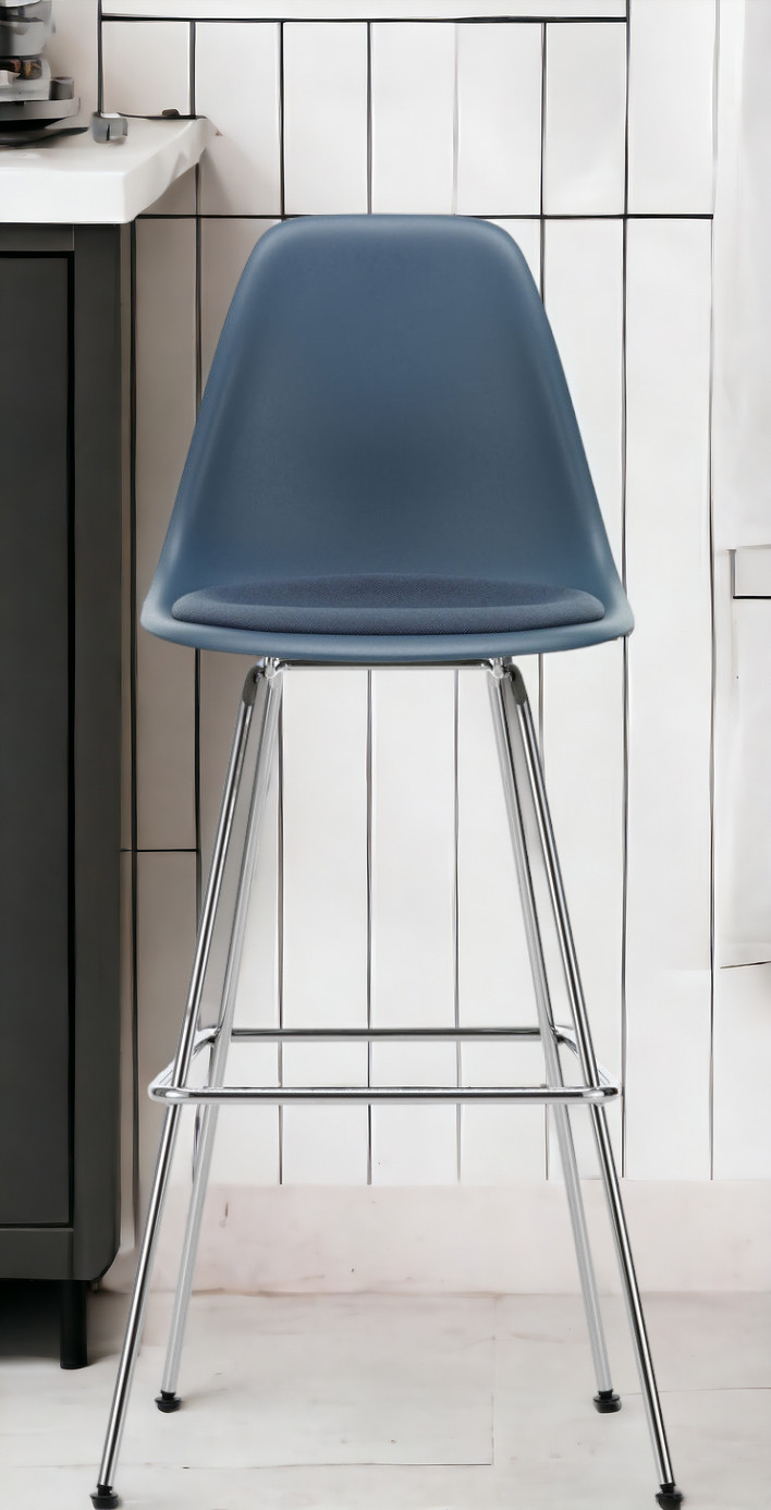 Eames Plastic Bar Stool Barhocker High mit Sitzpolster Vitra