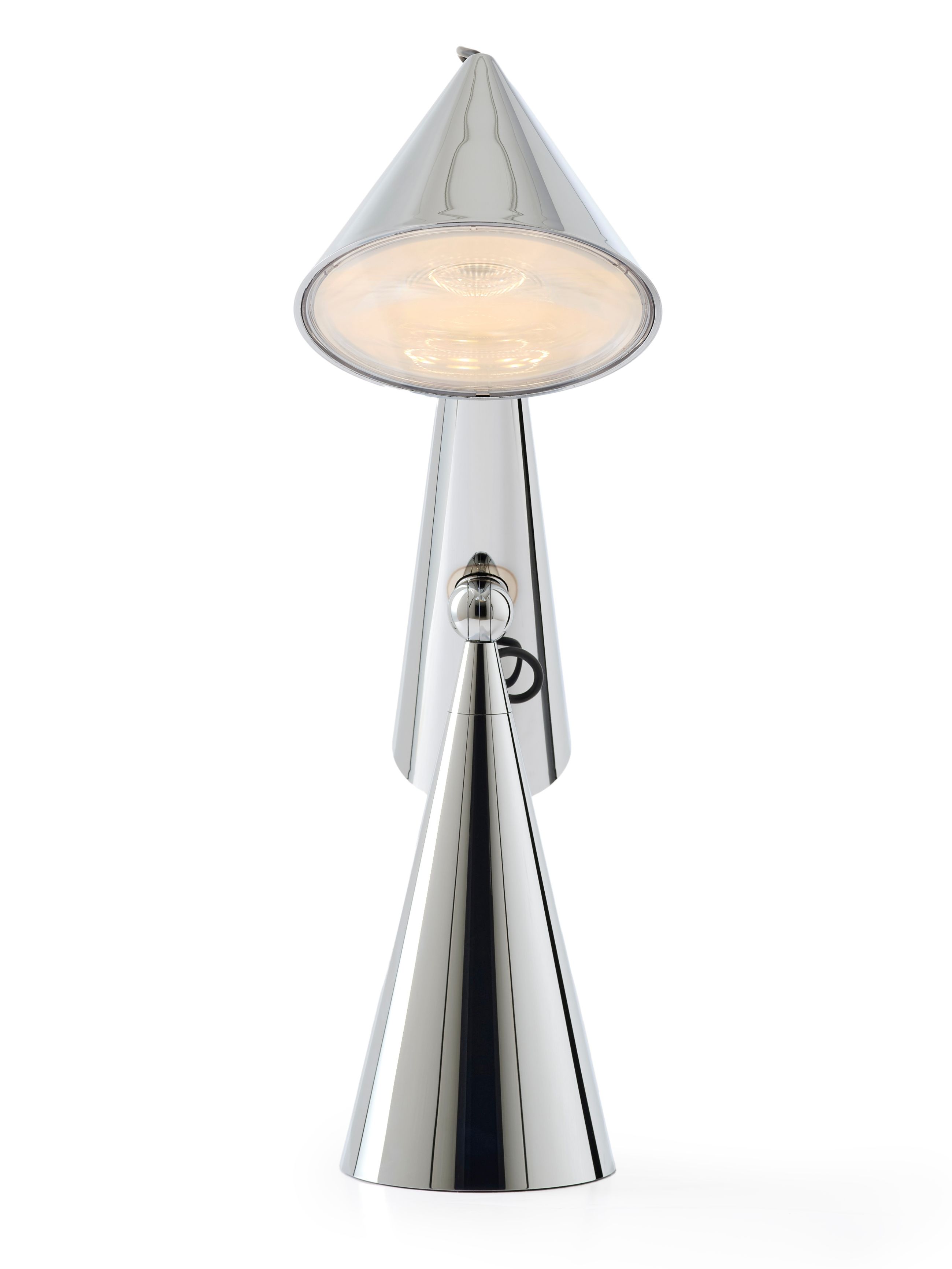 Silberne Pose Task Light LED Tischleuchte von Tom Dixon, Kegelform, modernes Design.