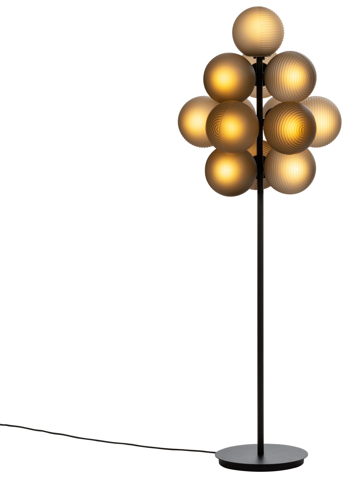 Stellar Grape Stehleuchte von Pulpo in Rauchgrau und Schwarz mit runden Glaskugeln.