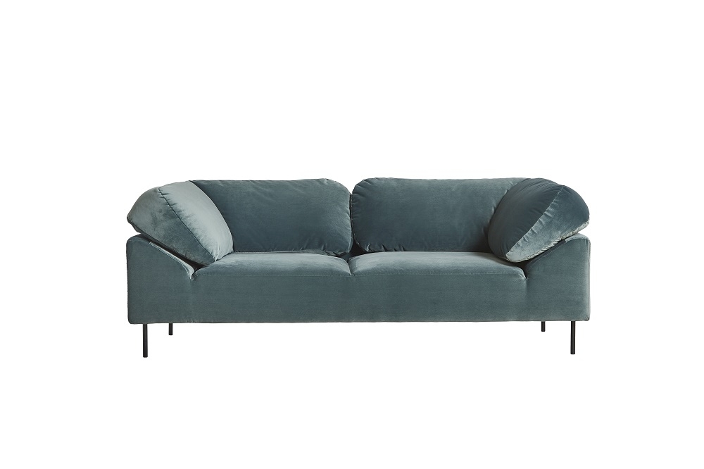 Collar Sofa von Woud in blauem Samt mit schwarzen Füßen, modernes Design Sofa.