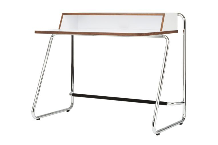 S 1200 Thonet Sekretär mit weißer Arbeitsfläche, Ablage und verchromtem Stahlrohrgestell.