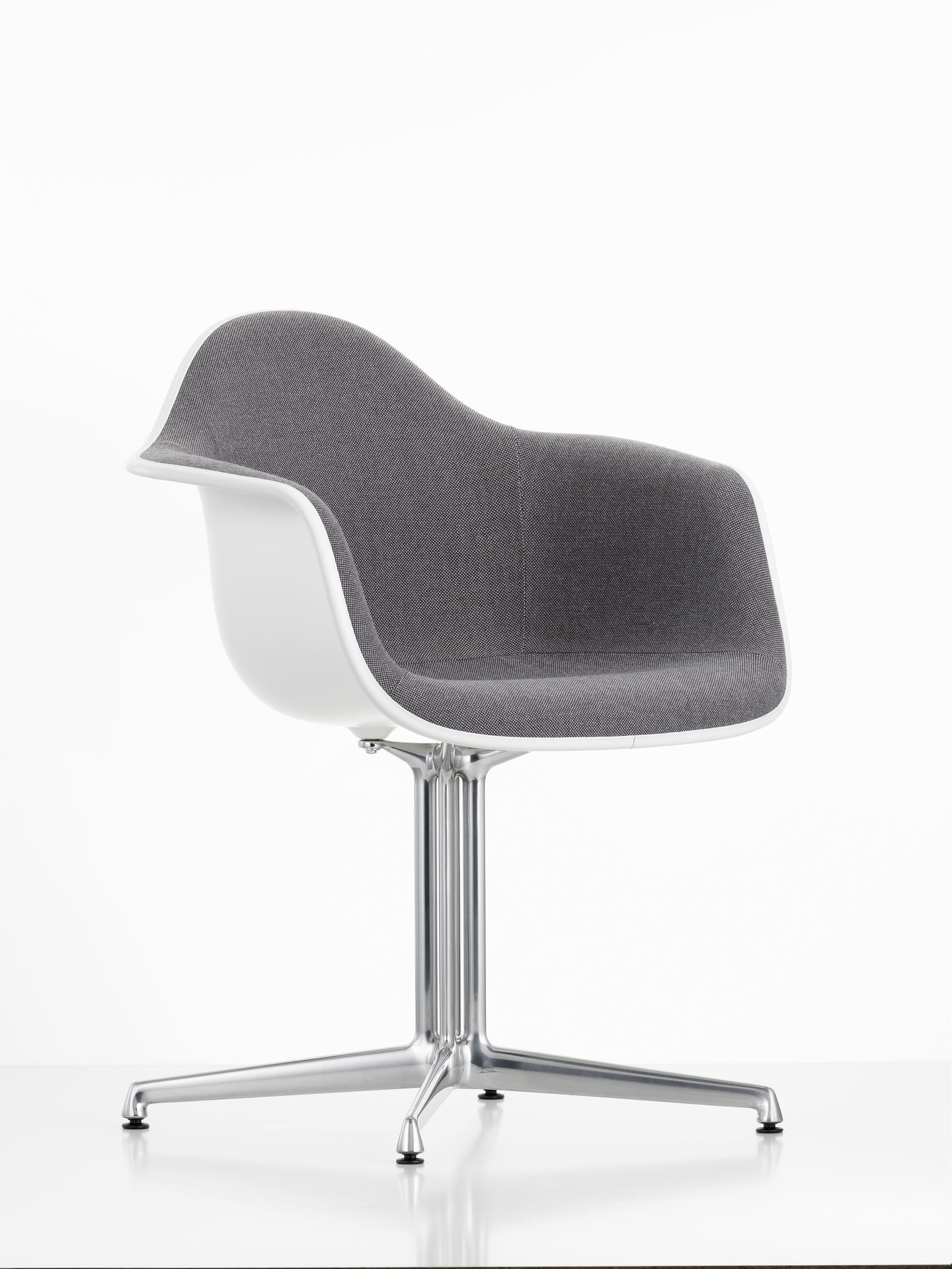 Eames Plastic Arm Chair DAL Stuhl Vollgepolstert Vitra